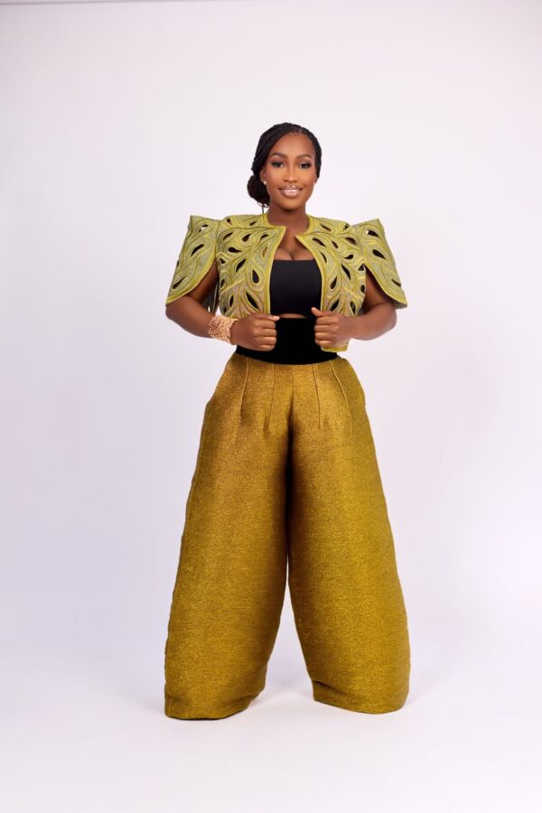 VaAd - Luxury African women's fashion designs (14) VaAd - Luxury African women's fashion designs (14)